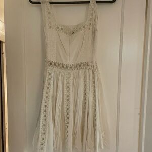 Elegant White Lace Dress